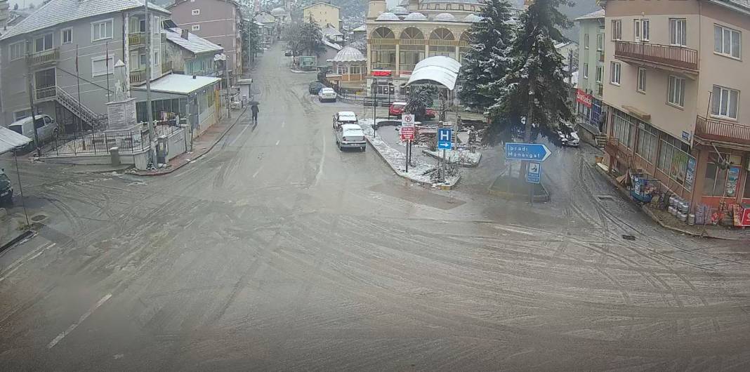 Konya’daki bu konumlarda kar yağışı başladı 5